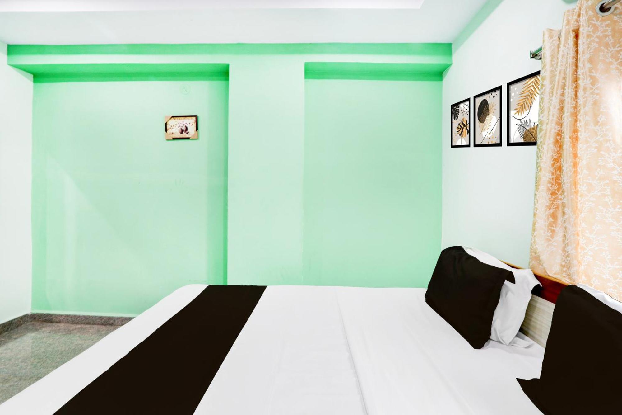 Hotel O Anoos Minarva Hyderabad Exterior foto
