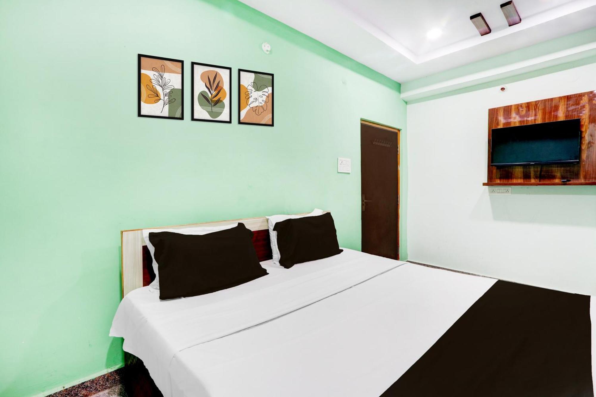 Hotel O Anoos Minarva Hyderabad Exterior foto